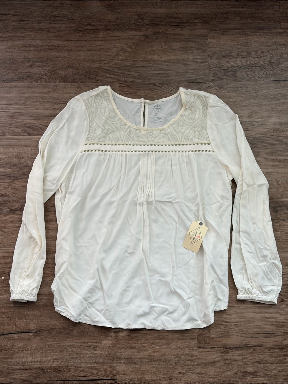 NWT St. Johns Bay Boho Embroidered Long Sleeve Blouse